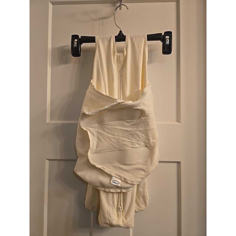 HALO Baby Sleep Sack Swaddle NB/0-3 Months Cream Sleeveless Wearable Zip Blanket
